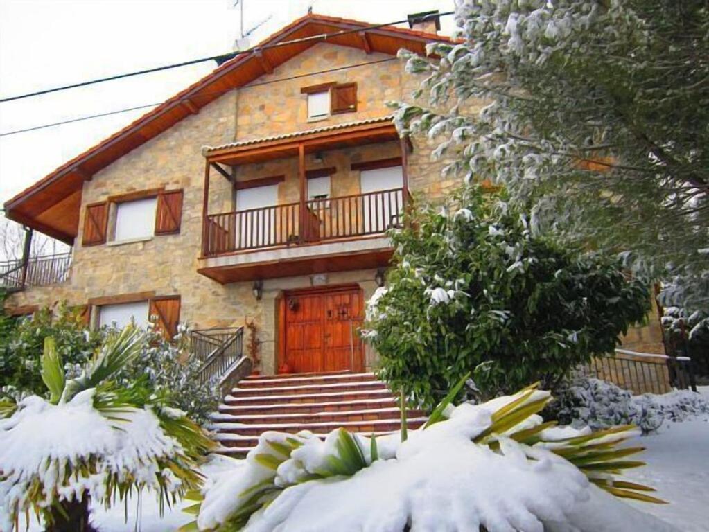 Gasthaus La Casona De Collado Hoyos del Collado Exterior foto