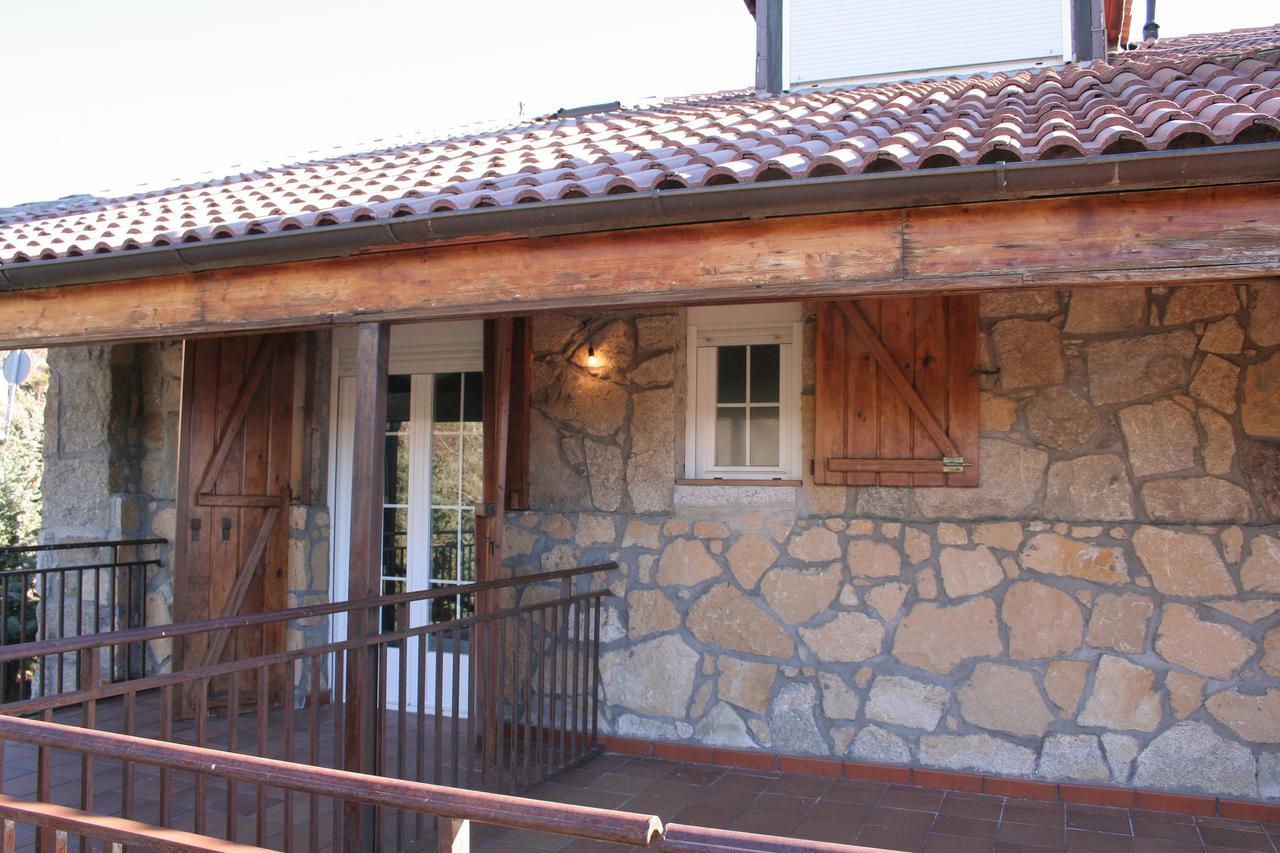 Gasthaus La Casona De Collado Hoyos del Collado Exterior foto